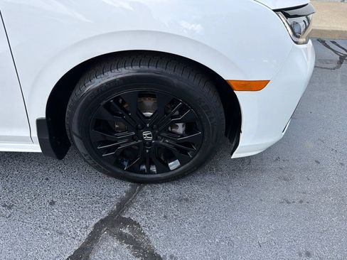 Used 2025 Honda Odyssey Sport-L image 18
