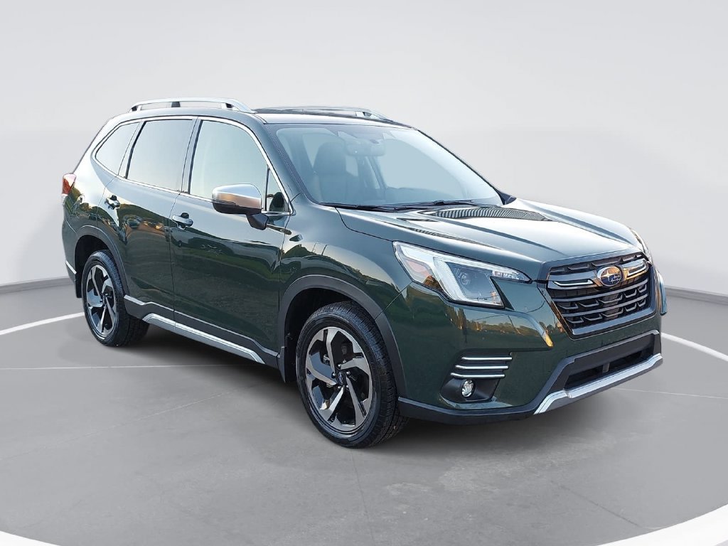 Used 2024 Subaru Forester Touring w/ Pop Package 2 AWD/4WD image 3