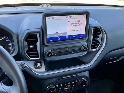Used 2024 Ford Bronco Sport Outer Banks w/ Tech Package AWD/4WD image 6