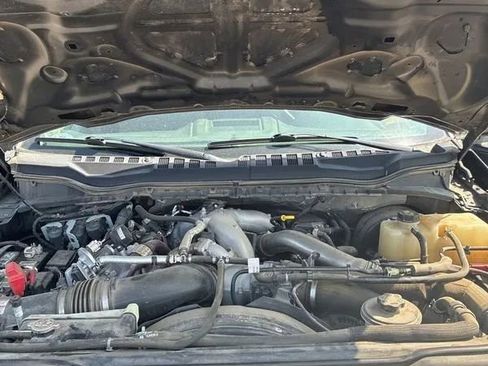 Used 2021 Ford F250 XLT w/ XLT Premium Package image 18