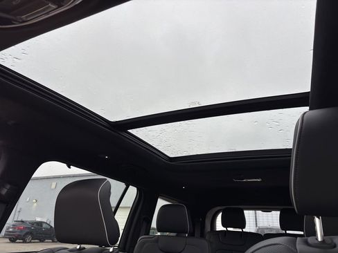 Used 2024 Jeep Grand Cherokee L Summit image 48