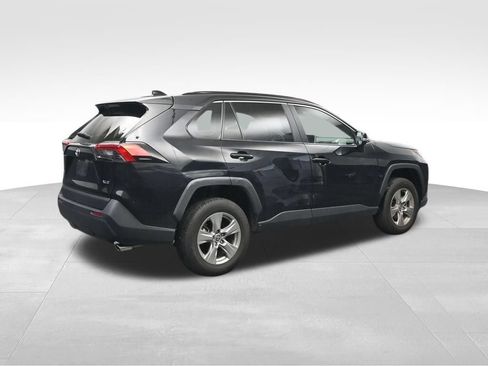 Used 2025 Toyota RAV4 XLE FWD image 5