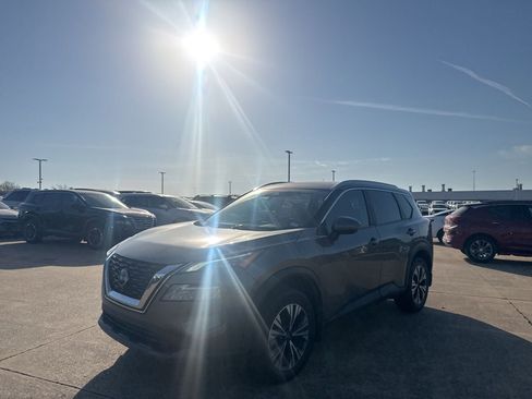 Certified 2023 Nissan Rogue SV w/ SV Premium B Package image 7