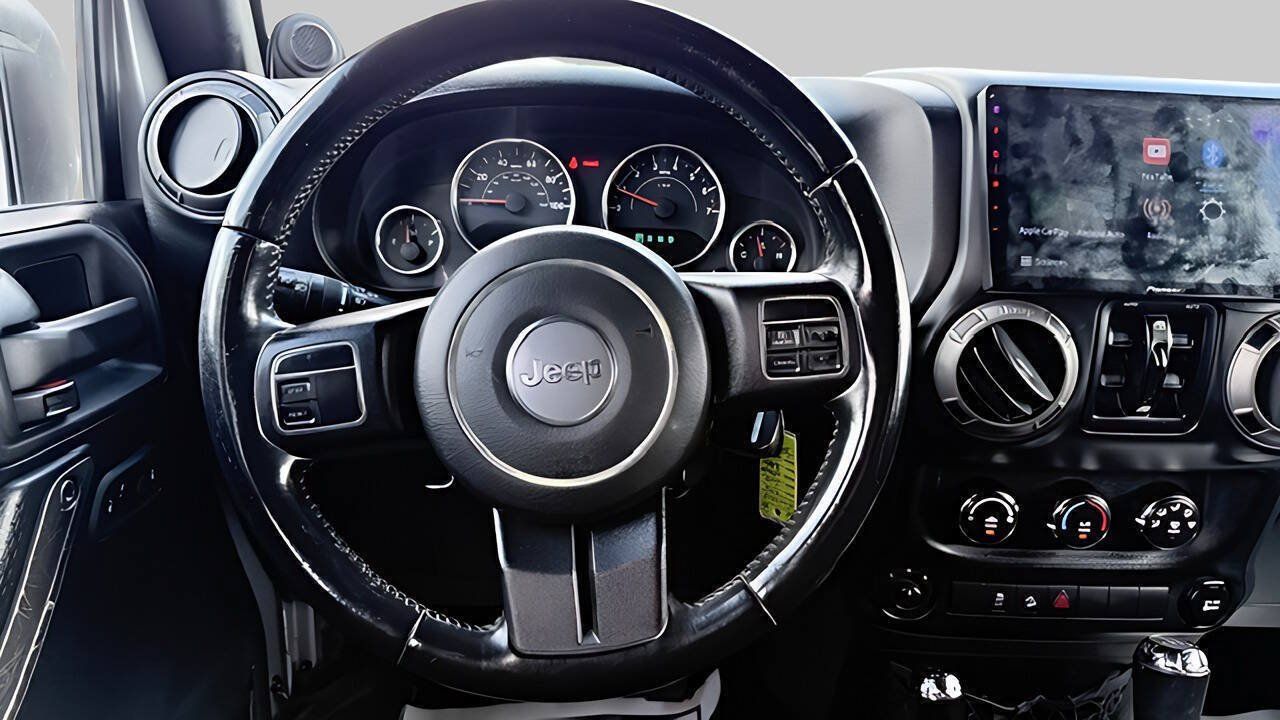 Used 2014 Jeep Wrangler Unlimited Sport w/ Quick Order Package 24S AWD/4WD image 15