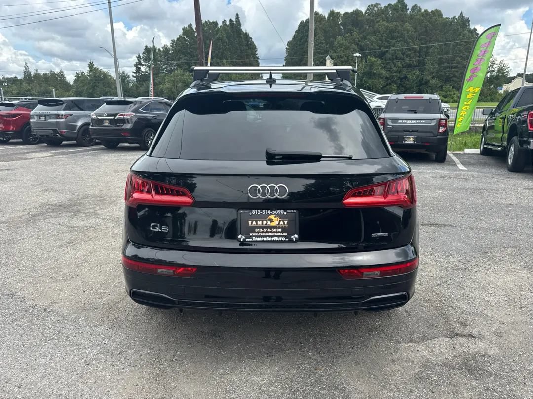 Used 2020 Audi Q5 2.0T Titanium Premium Plus w/ Premium Plus Package AWD/4WD image 6