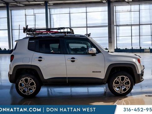 Used 2017 Jeep Renegade Limited image 32