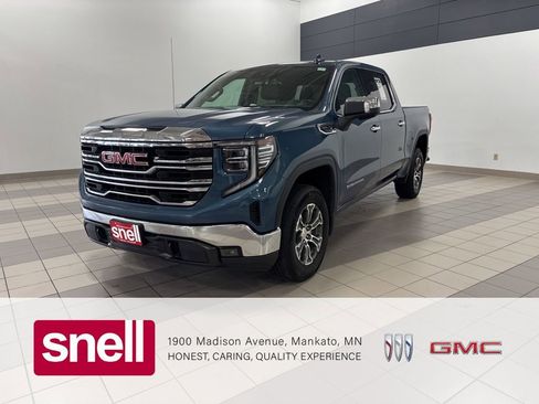 Used 2024 GMC Sierra 1500 SLT image 1