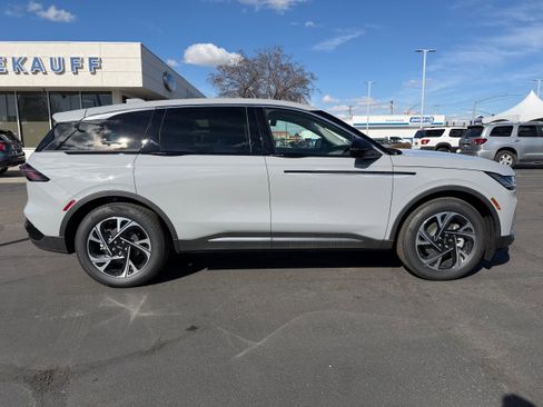 New 2026 Lincoln Nautilus Premier w/ Equipment Group 102A image 2