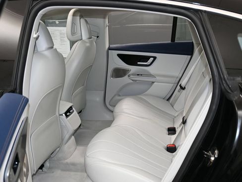 Used 2024 Mercedes-Benz EQE 350+ 4MATIC Sedan image 34