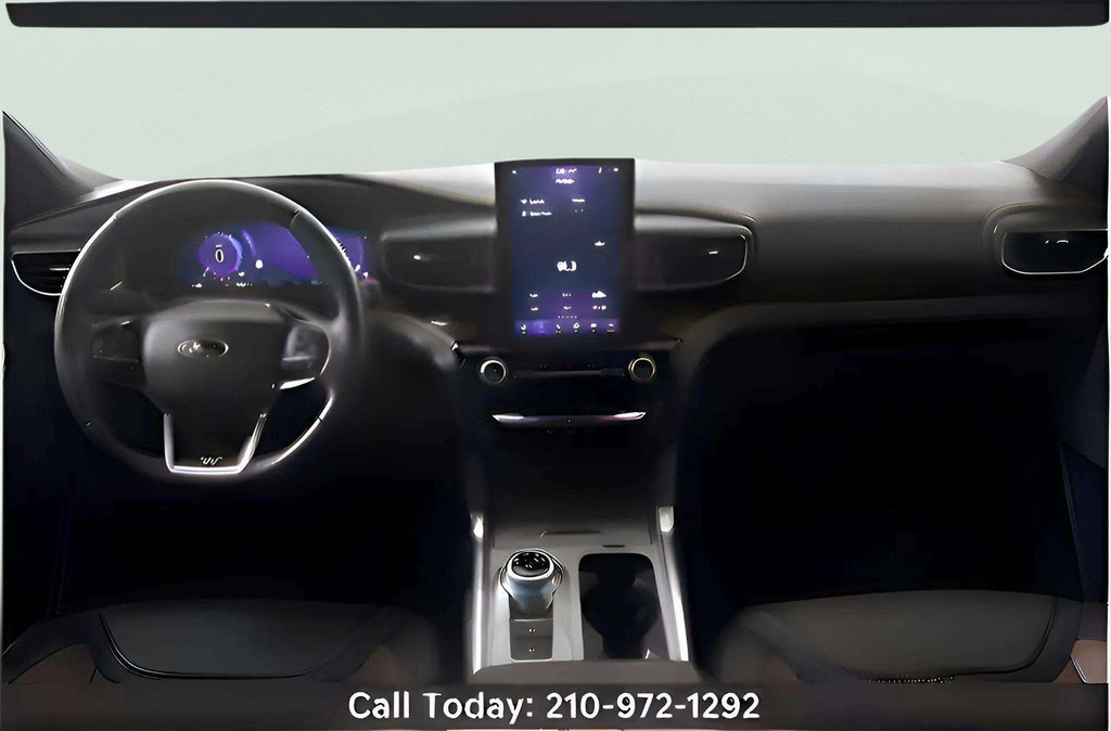 Used 2023 Ford Explorer King Ranch w/ Technology Package RWD image 13