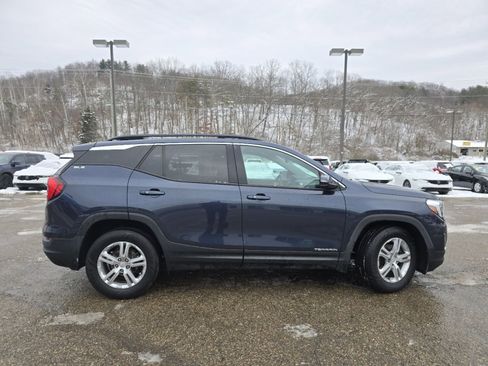 Used 2019 GMC Terrain SLE w/ Driver Convenience Package image 16