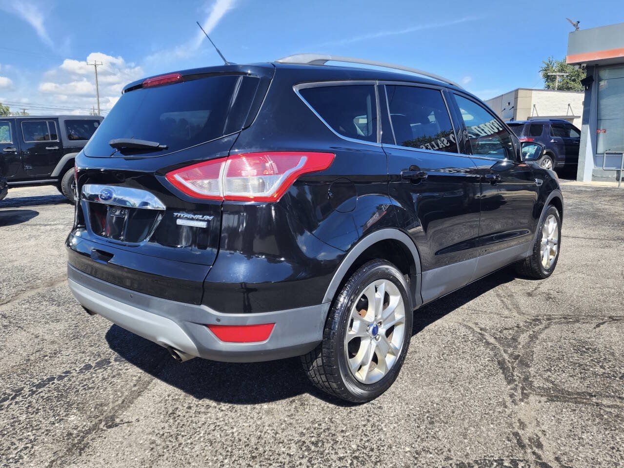 Used 2016 Ford Escape Titanium FWD image 5