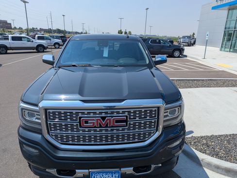 Used 2017 GMC Sierra 1500 Denali AWD/4WD image 6