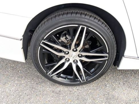 Used 2021 Honda Accord Touring image 12