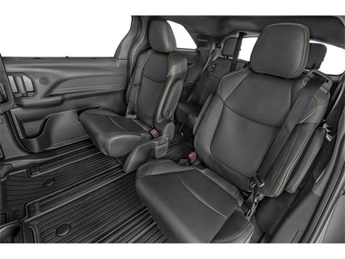 New 2025 Toyota Sienna XLE image 9