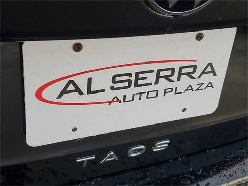 Used 2023 Volkswagen Taos S image 6