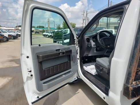 Used 2011 Ford F250 XL w/ PWR Equipment Group image 22