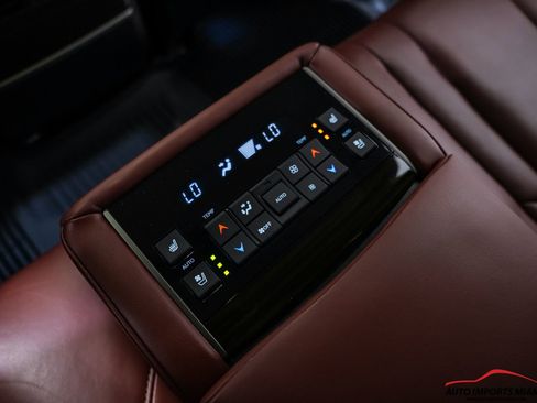 Used 2021 Lexus LX 570 4WD w/ Luxury Package image 65