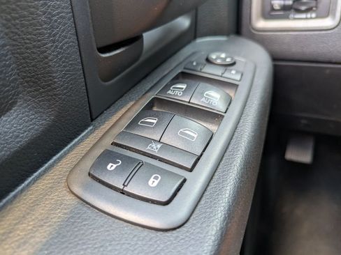 Used 2018 RAM 1500 Express w/ Express Value Package RWD image 22