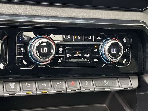 Used 2025 GMC Sierra 2500 AT4 w/ AT4 Premium Plus Package AWD/4WD image 31