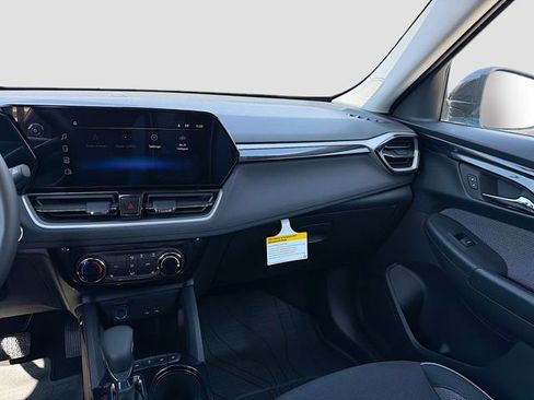 New 2026 Chevrolet TrailBlazer LT w/ Midnight Edition FWD image 28