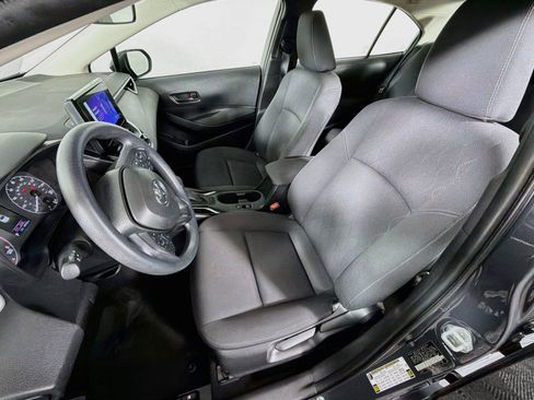 Used 2024 Toyota Corolla LE FWD image 2