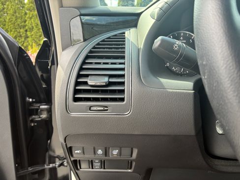 Used 2024 INFINITI QX80 Luxe w/ All-Season Package RWD image 28