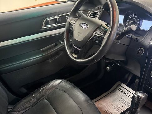 Used 2016 Ford Explorer XLT w/ Equipment Group 202A FWD image 27