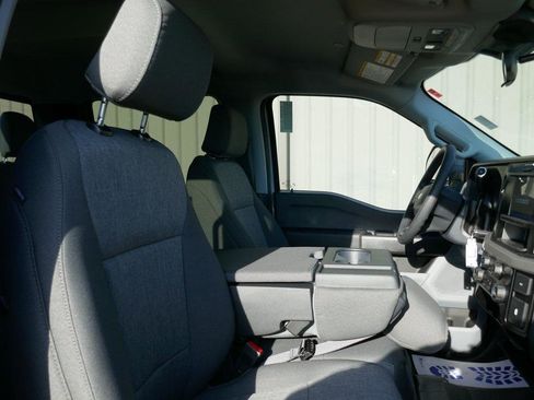 New 2026 Ford F250 XL w/ XL Off-Road Package image 9