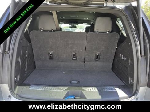 Used 2025 GMC Yukon Denali AWD/4WD image 4