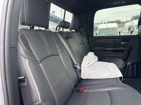 Used 2024 RAM 3500 Limited image 17