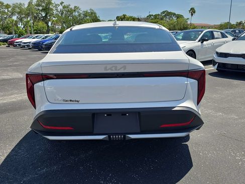 New 2026 Kia K4 FWD image 7