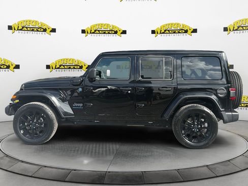 Certified 2025 Jeep Wrangler Unlimited Sahara w/ Safety Group AWD/4WD image 2