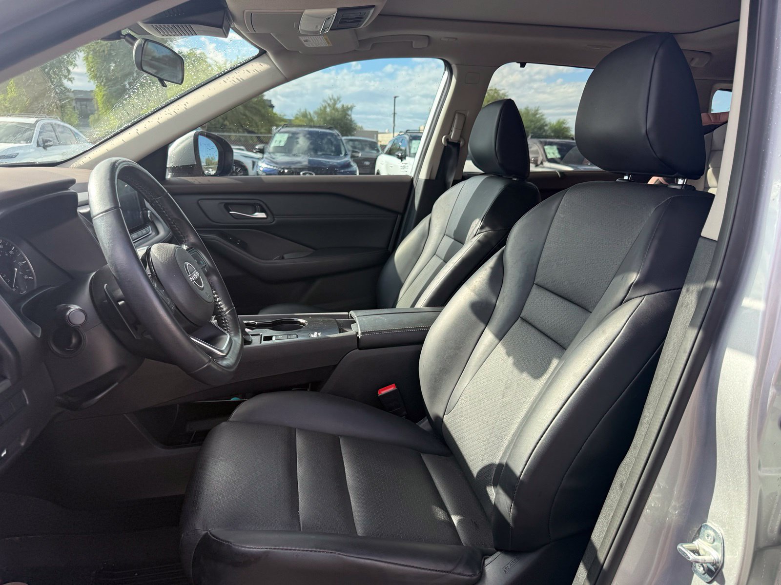 Certified 2023 Nissan Rogue SV w/ SV Premium B Package FWD image 9