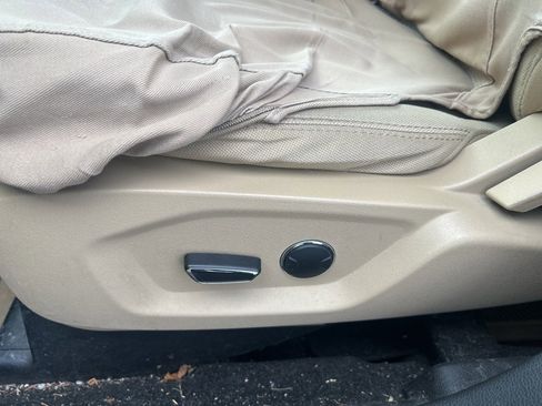 Used 2017 Ford Explorer Base image 12