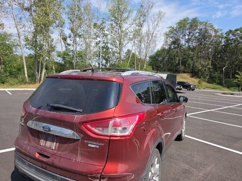 Used 2016 Ford Escape Titanium AWD/4WD image 9