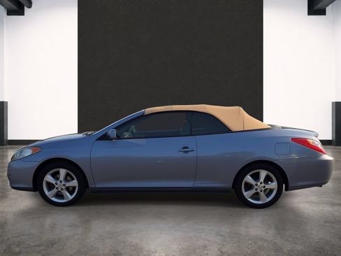 Used 2006 Toyota Solara SE FWD image 2