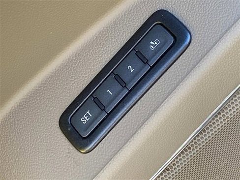 Used 2017 Chevrolet Tahoe Premier image 15