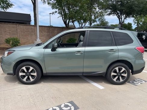Used 2018 Subaru Forester 2.5i Premium AWD/4WD image 5
