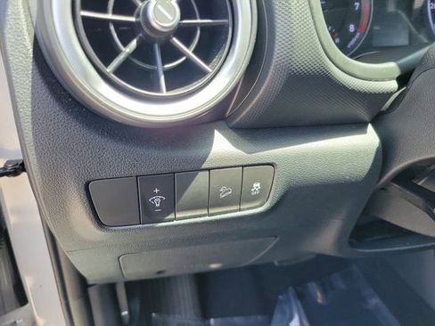 Used 2023 Hyundai Kona SE w/ Cargo Package AWD/4WD image 17