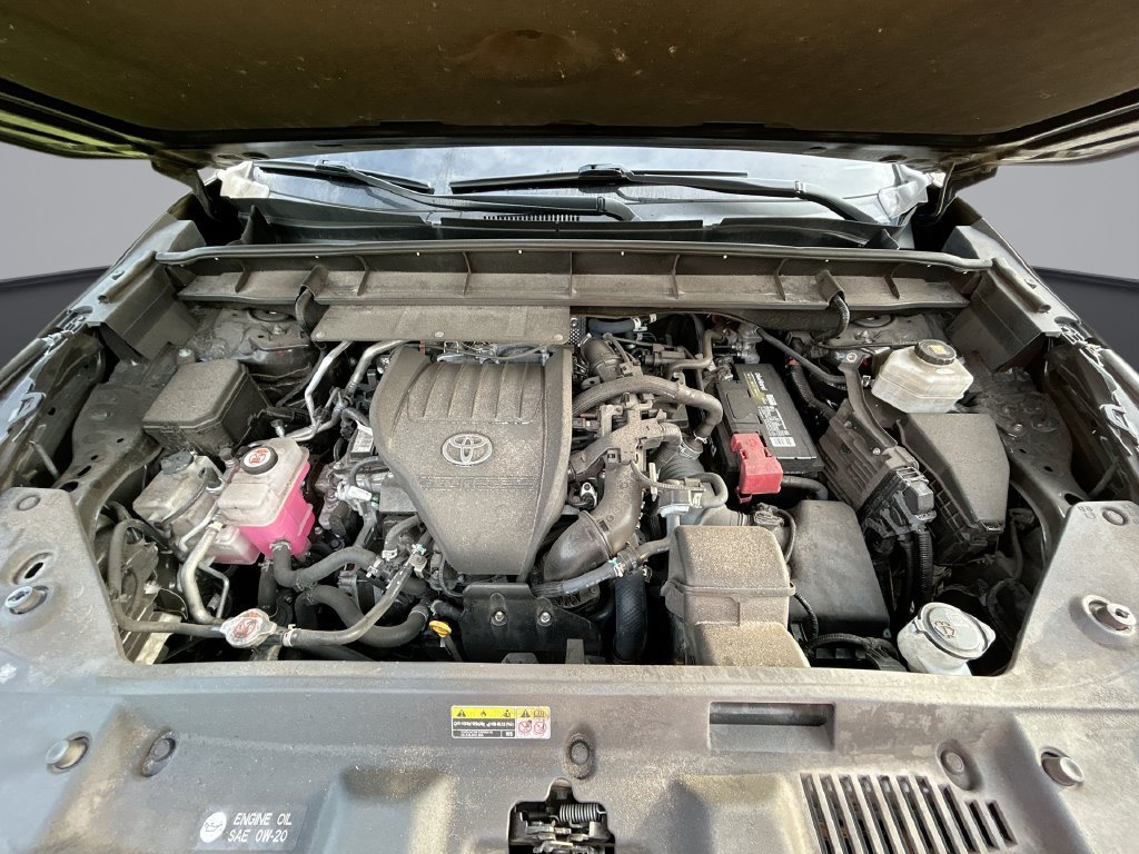 Used 2023 Toyota Highlander XLE FWD image 35