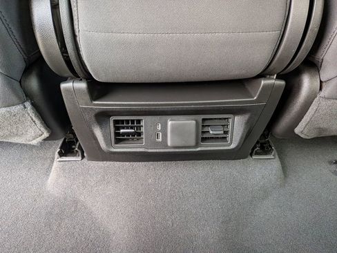 Used 2023 Chevrolet Silverado 1500 LT AWD/4WD image 34