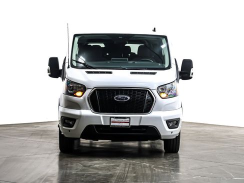 Used 2024 Ford Transit 350 XLT image 4