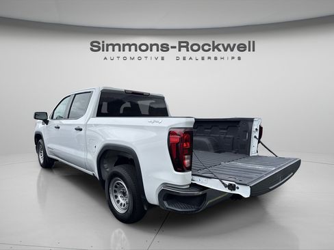 Used 2024 GMC Sierra 1500 Pro w/ Pro Value Package AWD/4WD image 4
