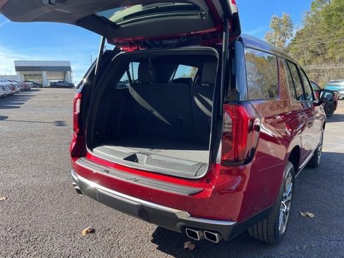 New 2026 GMC Yukon Denali w/ Sun & Power Step Package image 32