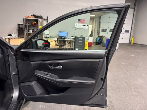 Certified 2024 Nissan Sentra SV image 28