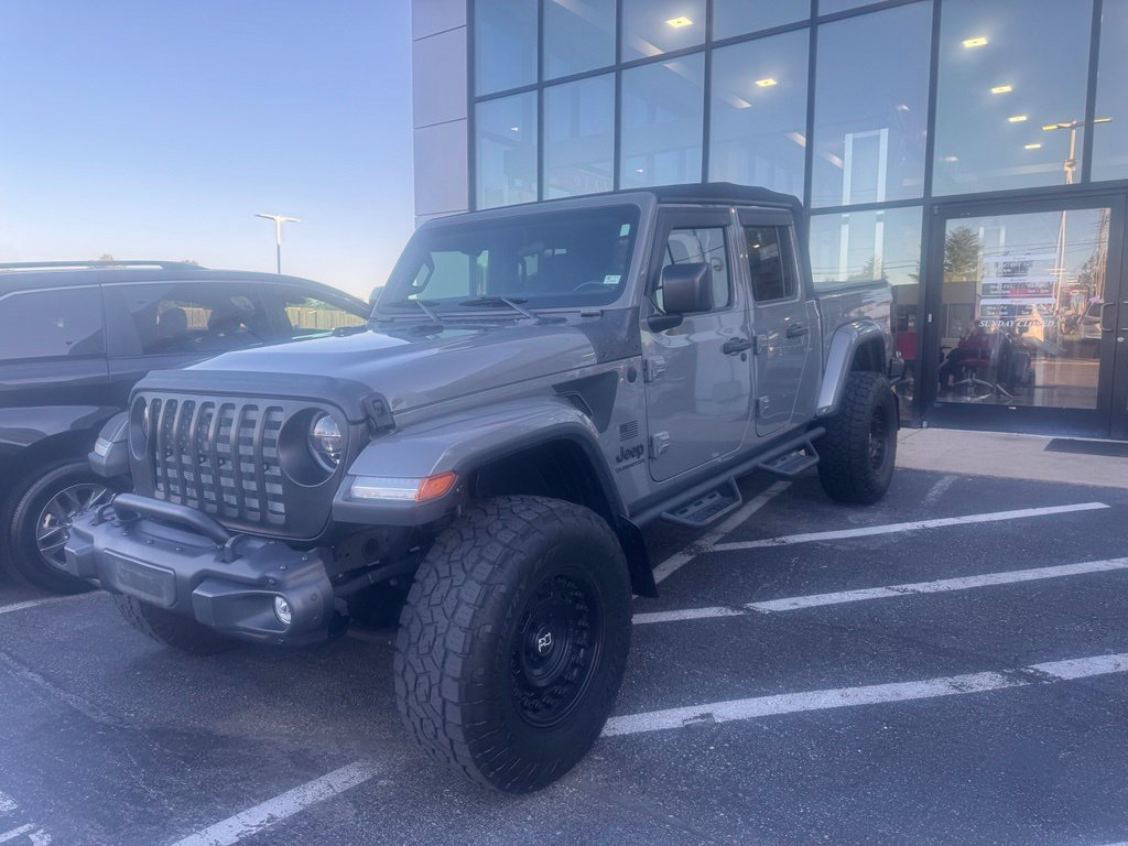 Used 2021 Jeep Gladiator Sport AWD/4WD image 2