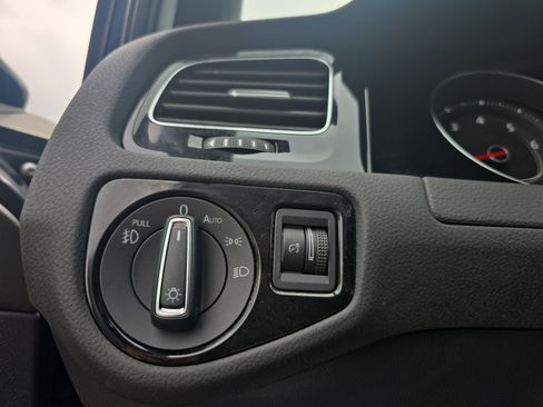 Used 2018 Volkswagen GTI S FWD image 24