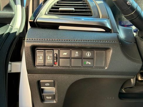 Used 2023 Honda Odyssey Elite image 27