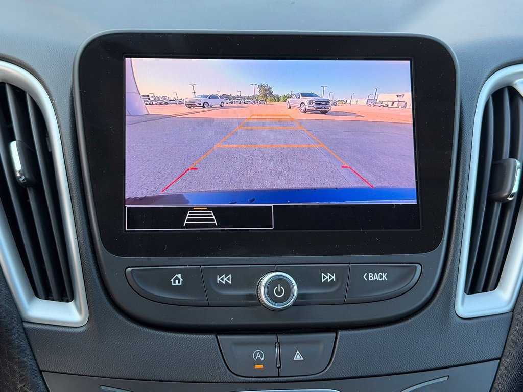 Used 2023 Chevrolet Malibu LT FWD image 32
